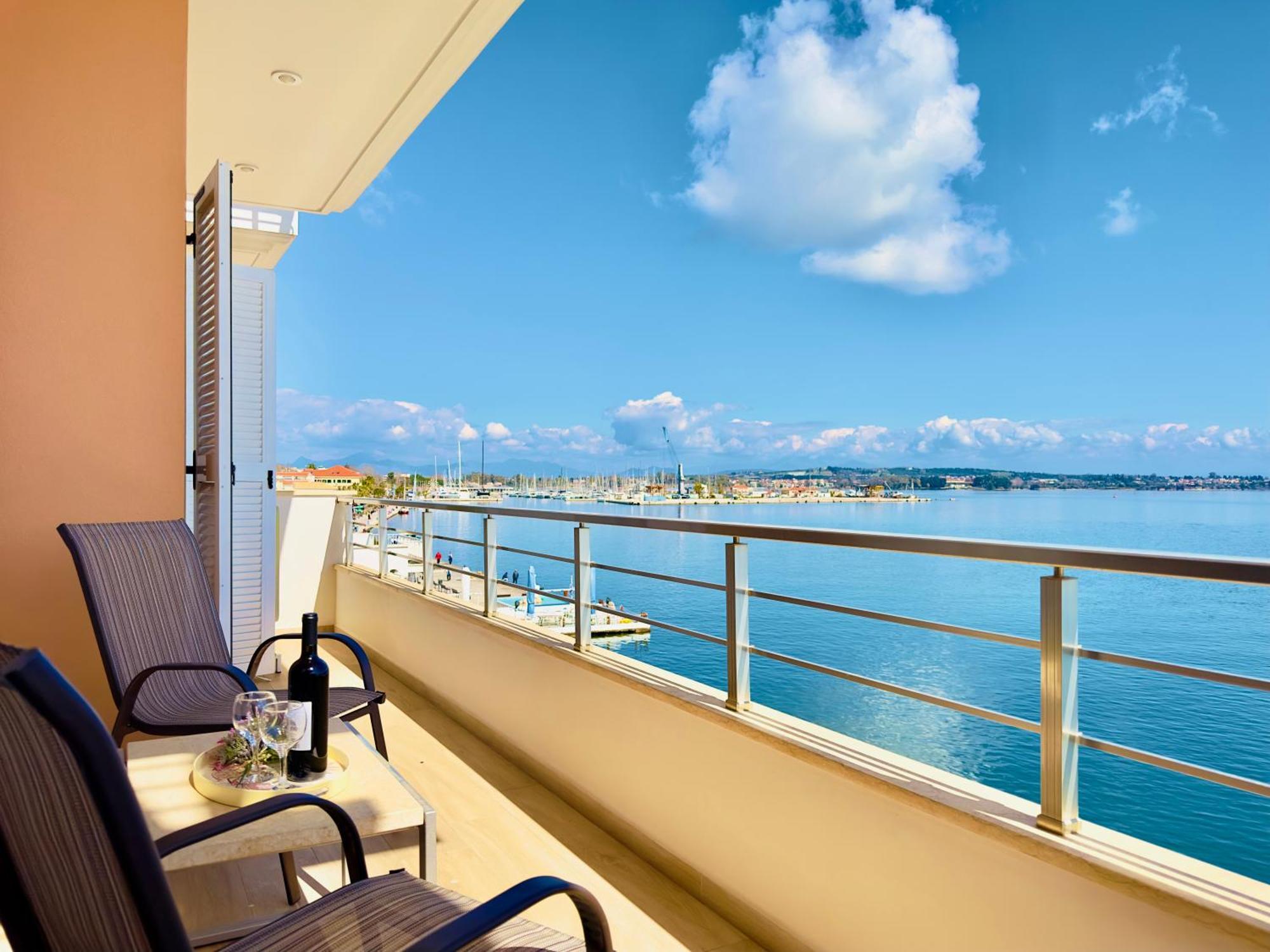Bluish 3A Apartment Preveza Bagian luar foto