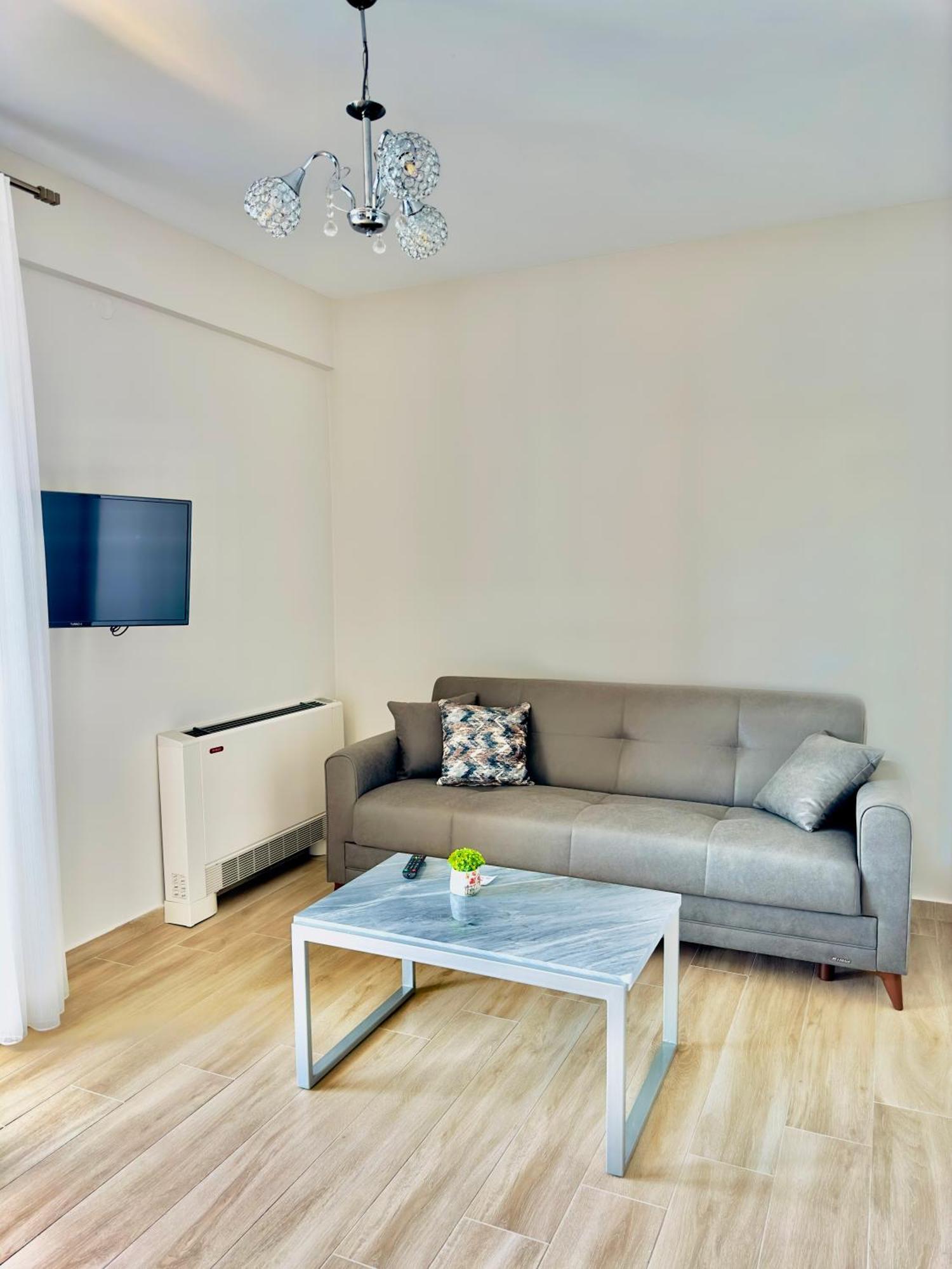 Bluish 3A Apartment Preveza Bagian luar foto